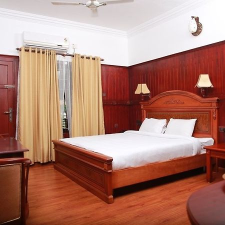 Anamika Ayurvedic Heritage Resort วาร์คาลา ภายนอก รูปภาพ